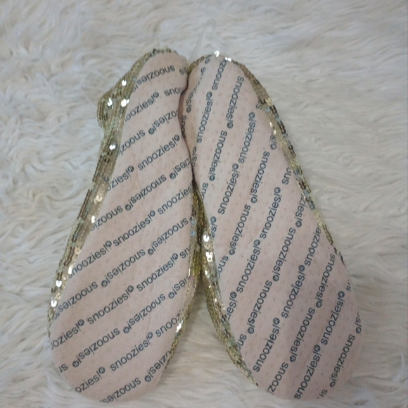 Classic Bling Snoozies Gold Sequin Women's Slippers - Picture 8 of 9